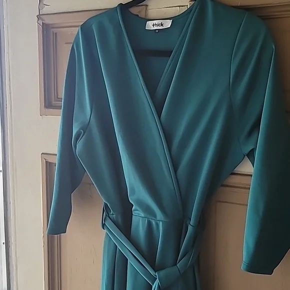 Elegant Teal Wrap Dress - Picture 4 of 6